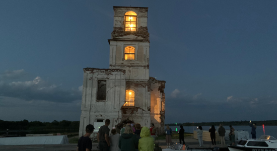 В колокольне Крохинского храма-маяка вновь зажегся свет © Светлана Гришина