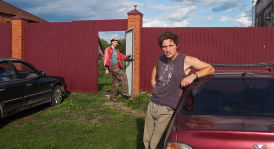 Активист Никита Гирин (слева) и строитель Александр Шириня © Дмитрий Ермаков