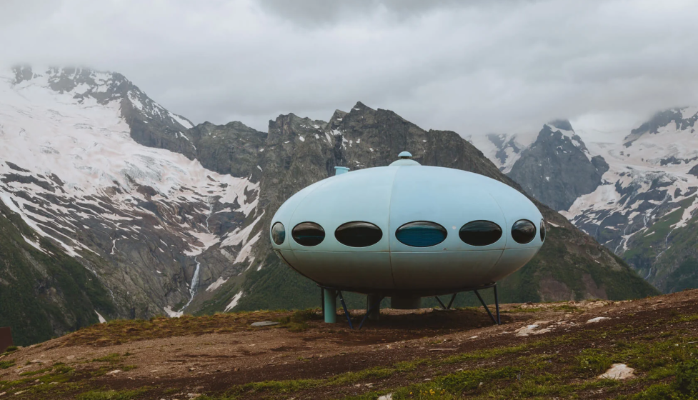 Гостиница «Тарелка» по проекту Матти Сууронена в Домбае, Карачаево-Черкессия © Андрей Белавин