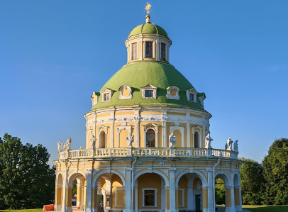 <p>Храм-ротонда, заброшенная усадьба и другие места, куда заехать по дороге</p>