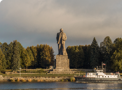 <p>Канал имени Москвы: шлюзы, памятник Ленину и захоронения Дмитлага</p>