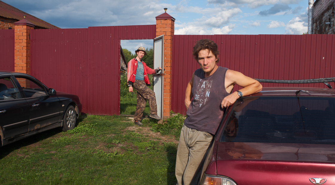 Активист Никита Гирин (слева) и строитель Александр Шириня © Дмитрий Ермаков