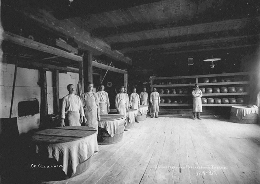 Хлебопекарня Корсаковской тюрьмы, Сахалин. 1890-1895 год