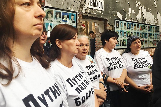Комитет «Матери Беслана» со временем взял на себя роль «матерей» всех жертв терактов в России. © Елена Костюченко / snob.ru