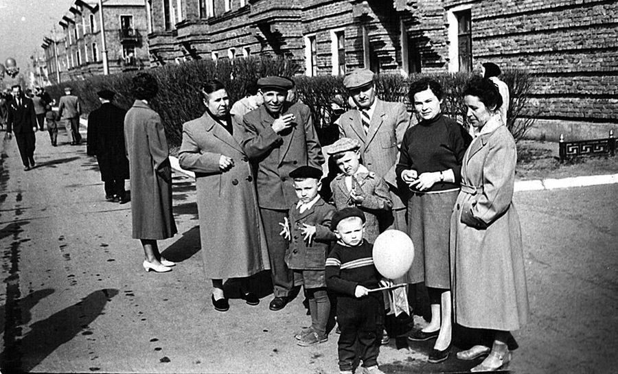 На «улице Любви», 1950-е годы © Музей Челябметкомбината