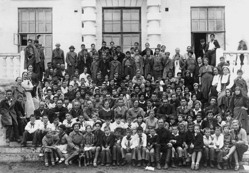 Воспитанники и воспитанницы Испанского детского дома в Куйбышеве, 1939–1940 годы © rusarchives.ru Воспитанники и воспитанницы Испанского детского дома в Куйбышеве, 1939–1940 годы © rusarchives.ru