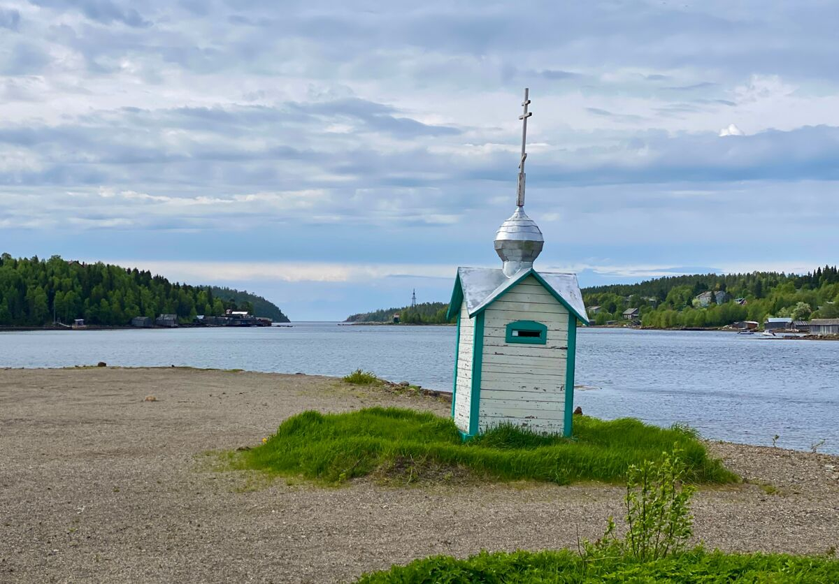 Часовня Николая Чудотворца в Умбе Мурманской области © Валерий Долженко