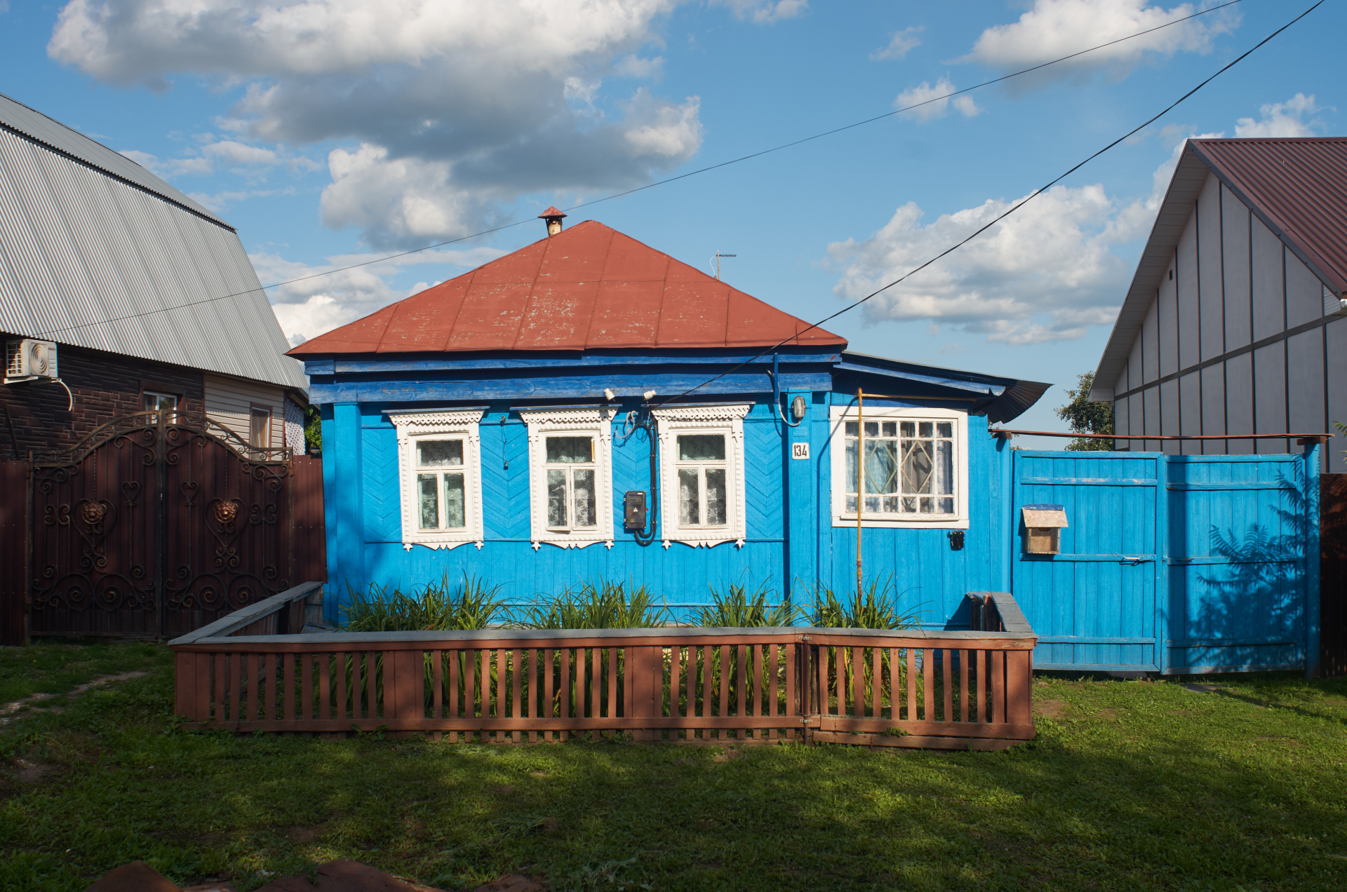 Один из домов в Ижевском © Дмитрий Ермаков