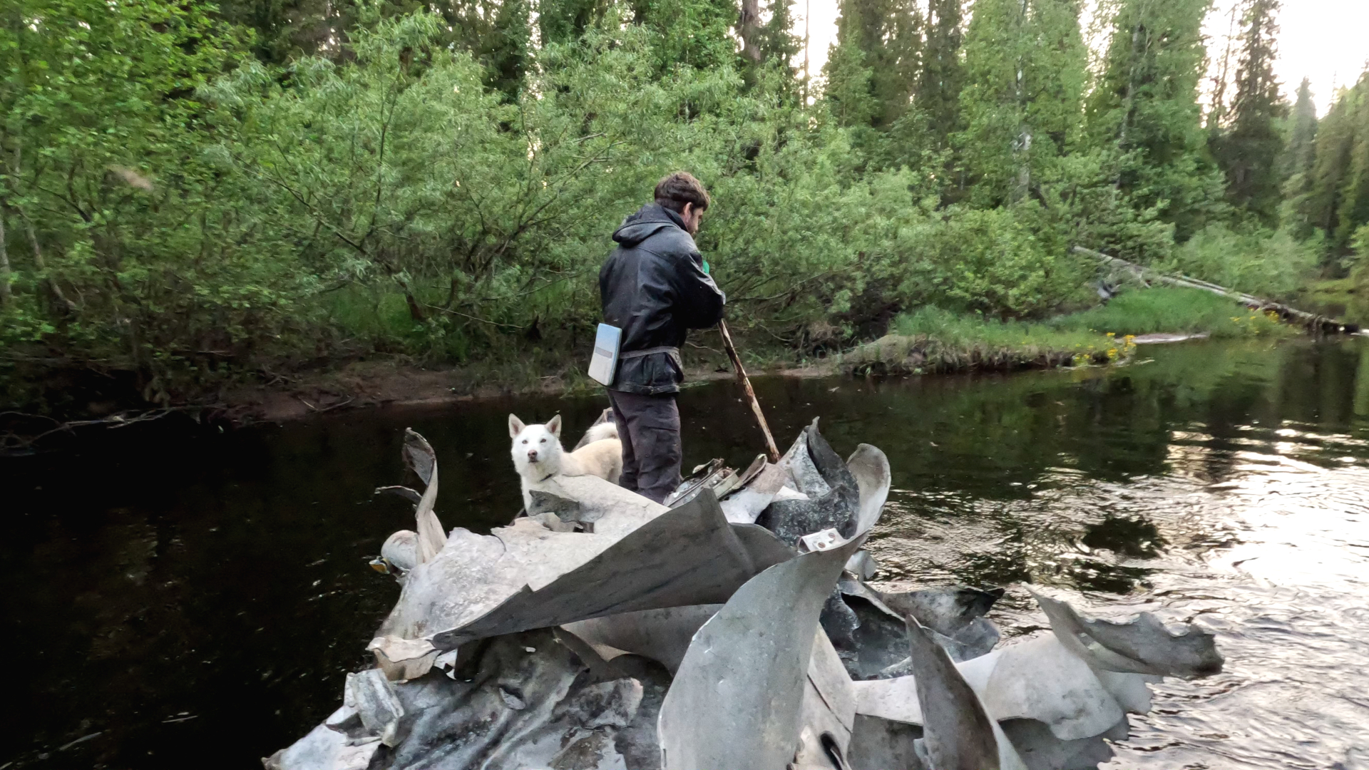 Фото из экспедиции. Транспортировка металла. Республика Коми, 2025 год © Поля падения