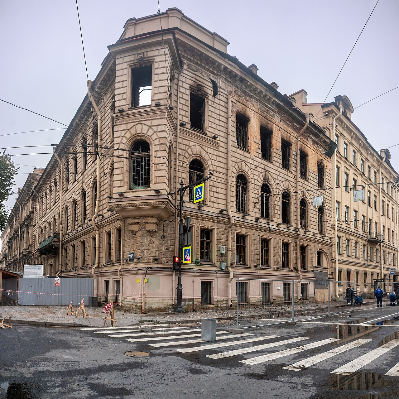 Особняк Миллера на Исаакиевской площади, 3, в Санкт-Петербурге после пожара. 2 октября 2026 года © Okras / WikiCommons