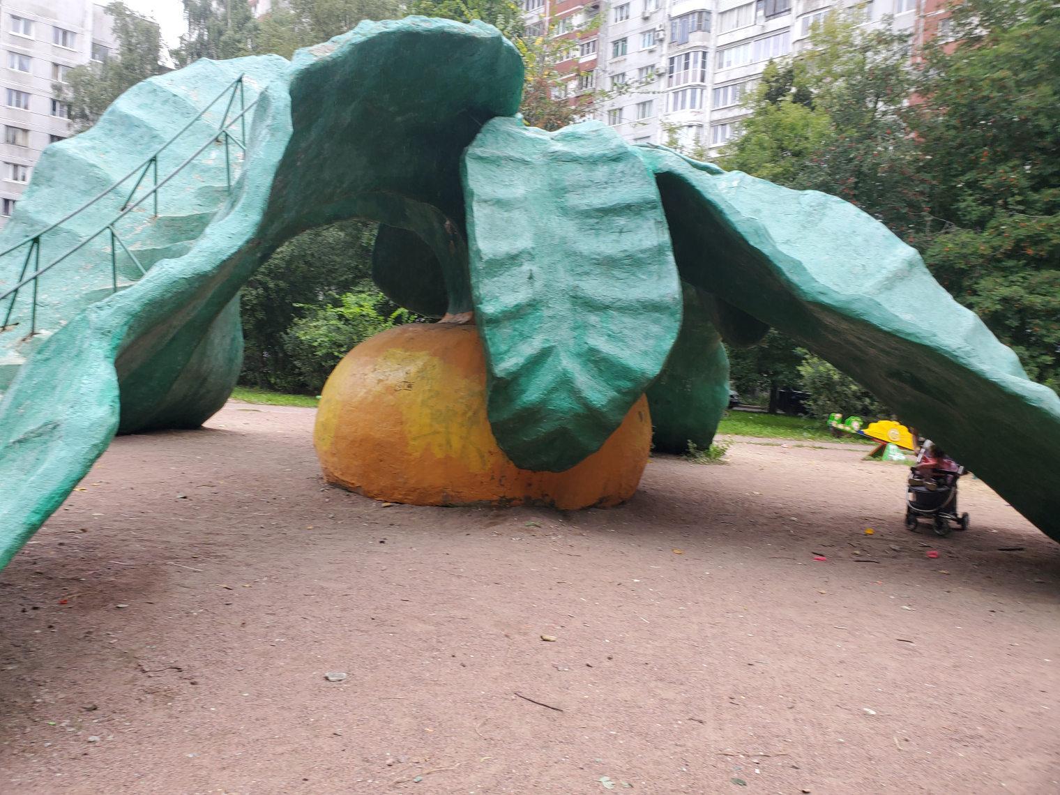 Детские площадки в Санкт-Петербурге © Архив автора